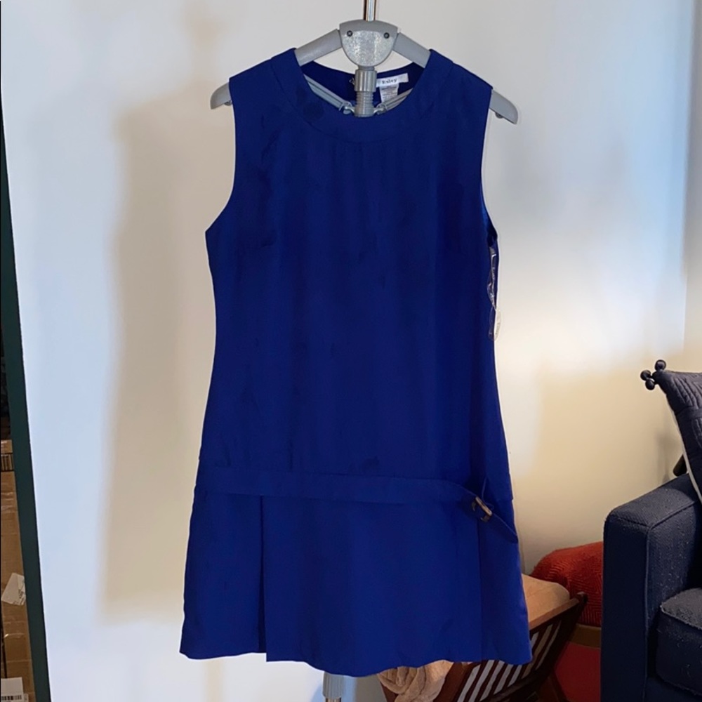 Blue sleeveless dress with buckle